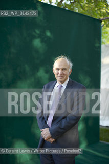 Vince Cable, former acting leader of The Liberal Democrat Partyand Economic Spokesperson at The Edinburgh International Book Festival 2009..copyright©Geraint Lewis/Writer Pictures/Rosebud2