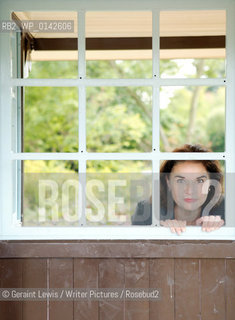 Bestselling author Robert Harris at home..copyright©Geraint Lewis/Writer Pictures/Rosebud2