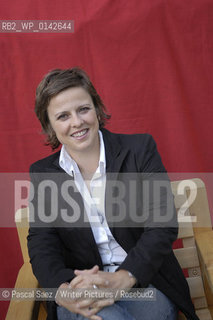 British childrens writer Rhona Cameron at the Edinburgh International Book Festival 2004.                         .Copyright©Pascal Saez/Writer Pictures/Rosebud2