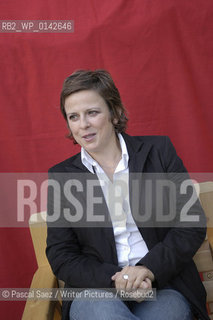 British childrens writer Rhona Cameron at the Edinburgh International Book Festival 2004.                         .Copyright©Pascal Saez/Writer Pictures/Rosebud2