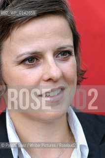 British childrens writer Rhona Cameron at the Edinburgh International Book Festival 2004.                         .Copyright©Pascal Saez/Writer Pictures/Rosebud2
