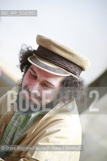 Vinicio Capossela..copyright©Steve Bisgrove/Writer Pictures/Rosebud2