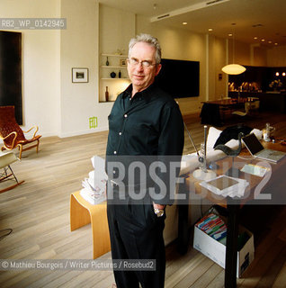 Peter Carey..copyright©Mathieu Bourgois/Writer Pictures/Rosebud2