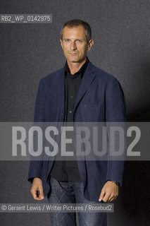 Gianrico Carofiglio..Copyright©Geraint Lewis/Writer Pictures/Rosebud2