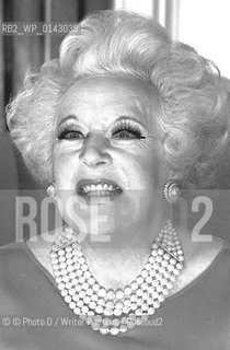 The romance authoress Barbara Cartland at her home in Bedfordshire, UK, in 1979..©©Photo D/Writer Pictures/Rosebud2