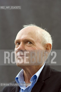 Justin Cartwright, South A©Writer Pictures/Rosebud2