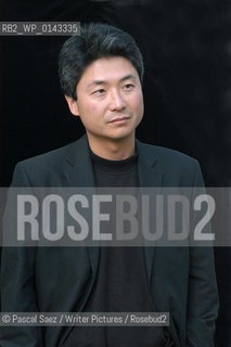 Korean-American writer Chang-Rae Lee at the Edinburgh International Book Festival 2004..Copyright©Pascal Saez/Writer Pictures/Rosebud2