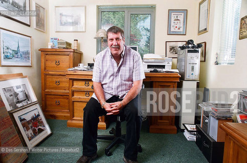 Carl Chinn, Professor of Community History at the University of Birmingham, writer, broadcaster, campaiigner for manufacturing and a proud Brummie.  Published 27 books, 19 of them on Birmingham..copyright©Des Gershon/Writer Pictures/Rosebud2