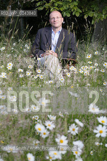 Alan Clements at the Borders Book Festival 2010..The festival runs from Thursday 17th June to Sunday 20th June.for further info please go to the website at www.bordersbookfestival.org or contact Nicky Stonehill on 07740 681 560 or nicky@stonehillsalt.co.uk..Copyright©Lloyd Smith/Writer Pictures/Rosebud2