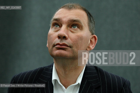 Writer and journalist Nick Cohen at the Edinburgh International Book Festival 2007. ..Copyright©Pascal Saez/Writer Pictures/Rosebud2