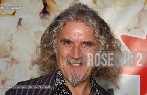 NEWS / STOCK, Edinburgh Film Festival launch, Wed 18/08/04:.Billy Connolly arrives for the Edinburgh Film Festival launch, and is promptly mobbed by the press...copyright©Colin Hattersley/Writer Pictures/Rosebud2