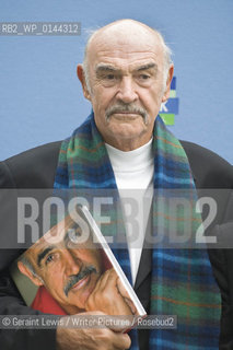 25 August 2008 - Edinburgh, UK - Scottish actor Sean Connery at the Edinburgh International Book Festival with co author Murray Grigor ..Copyright©Geraint Lewis/Writer Pictures/Rosebud2