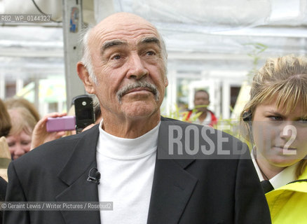 25 August 2008 - Edinburgh, UK - Scottish actor Sean Connery at the Edinburgh International Book Festival with co author Murray Grigor ..Copyright©Geraint Lewis/Writer Pictures/Rosebud2