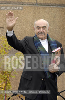 25 August 2008 - Edinburgh, UK - Scottish actor Sean Connery at the Edinburgh International Book Festival with co author Murray Grigor ..Copyright©Geraint Lewis/Writer Pictures/Rosebud2