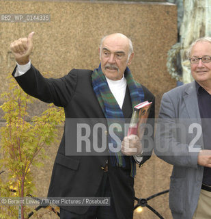 25 August 2008 - Edinburgh, UK - Scottish actor Sean Connery at the Edinburgh International Book Festival with co author Murray Grigor ..Copyright©Geraint Lewis/Writer Pictures/Rosebud2