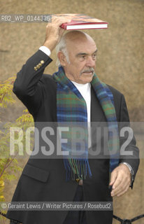 25 August 2008 - Edinburgh, UK - Scottish actor Sean Connery at the Edinburgh International Book Festival with co author Murray Grigor ..Copyright©Geraint Lewis/Writer Pictures/Rosebud2
