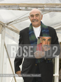 25 August 2008 - Edinburgh, UK - Scottish actor Sean Connery at the Edinburgh International Book Festival with co author Murray Grigor ..Copyright©Geraint Lewis/Writer Pictures/Rosebud2