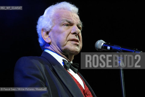 Edinburgh, Usher Hall, 1 April 2007 - Comedian and writer (author of That Reminds Me and Pigs Can Fly) Barry Cryer performs during the Copper Bottom Sunshine charity comedy show in aid of Bowel Cancer UK...Copyright©Pascal Saez/Writer Pictures/Rosebud2