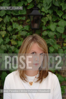 Elizabeth Costova..Copyright©Andy Paradise/Writer Pictures/Rosebud2