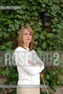 Elizabeth Costova..Copyright©Andy Paradise/Writer Pictures/Rosebud2