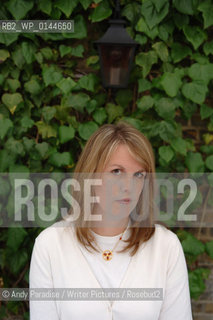 Elizabeth Costova..Copyright©Andy Paradise/Writer Pictures/Rosebud2