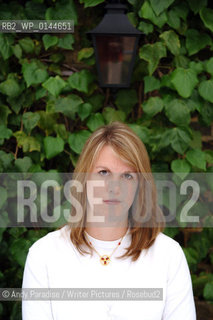 Elizabeth Costova..Copyright©Andy Paradise/Writer Pictures/Rosebud2