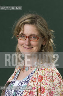 Cressida Cowell, childrens Author of How To Twist A Dragons Tale. CREDIT Geraint Lewis
©Writer Pictures/Rosebud2