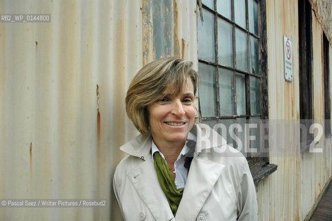 Canadian writer Dede Crane, author of  The 25 Pains of Kennedy Baines, and of Sympathy, at the Vancouver International Writers and Readers Festival...Copyright©Pascal Saez/Writer Pictures/Rosebud2