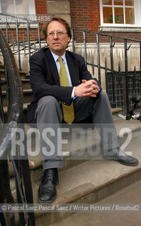 British writer Sir Bernard Crick, a leading expert on George Orwell, at the Edinburgh International Book Festival 2003...Copyright©Pascal Saez.Pascal Saez/Writer Pictures/Rosebud2