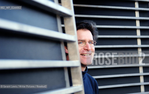 Dan Cruickshank, author....copyright©Geraint Lewis/Writer Pictures/Rosebud2