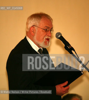 100 Poets, 100 Readings at St Andrews Stanza Poetry Festival 2007.Douglas Dunn..Copyright©Walter Neilson/Writer Pictures/Rosebud2