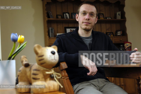 Daniel Tammet..copyright©Nick Cunard/Writer Pictures/Rosebud2