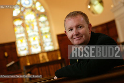 D J Taylor writer  the Oxford Literary Festival at Christchurch College Oxford. ..copyright©Geraint Lewis/Writer Pictures/Rosebud2