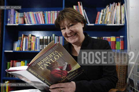 Roberta Taylor author of Too Many Mothers a memoir of a childhood in Londons Eastend. She has just completed her first novel  The Reinvention of Ivy Brown ..©Stuart Cobley/Writer Pictures/Rosebud2