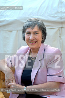Scottish writer Aline Templeton at the Edinburgh International Book Festival 2004...Copyright©Pascal Saez.Pascal Saez/Writer Pictures/Rosebud2