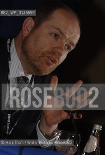 BBC director general Mark Thompson, at the IPI (International Press Institute) World Congress and 55th General Assembly, Edinburgh Sheraton Hotel, 28/05/06..©Mark Thom/Writer Pictures/Rosebud2
