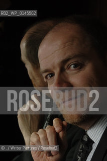Mark Thompson (studio portrait), 28/05/06:.BBC director general Mark Thompson..©./Writer Pictures/Rosebud2