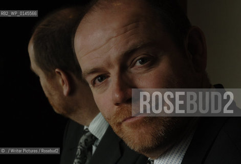 Mark Thompson (studio portrait), 28/05/06:.BBC director general Mark Thompson..©./Writer Pictures/Rosebud2