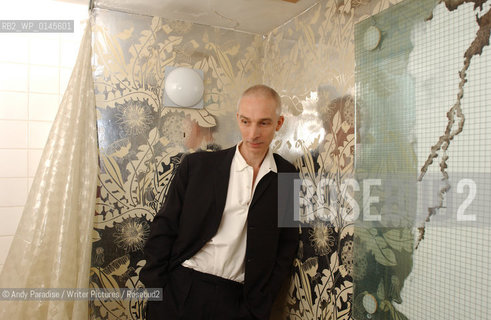 Author Rupert Thomson..Copyright©Andy Paradise/Writer Pictures/Rosebud2