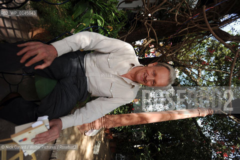 Colin Thubron,  author, at The DSC Jaipur Literature Festival 2009 billed as Asias Leading Literary Festival at Diggi Palace the old city area of Jaipur,  capital city of Rajastan...copyright©Nick Cunard/Writer Pictures/Rosebud2