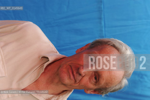 Colin Thubron,  author, at The DSC Jaipur Literature Festival 2009 billed as Asias Leading Literary Festival at Diggi Palace the old city area of Jaipur,  capital city of Rajastan...copyright©Nick Cunard/Writer Pictures/Rosebud2
