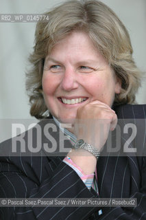 Writer Sandi Toksvig at the Edinburgh International Book Festival 2005..Copyright©Pascal Saez.Pascal Saez/Writer Pictures/Rosebud2