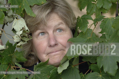 Sandi Toksvig, The Edinburgh International Book Festival 2005..Copyright©Rob McDougall/Writer Pictures/Rosebud2