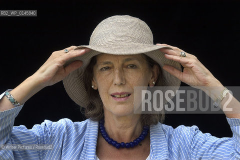 
©Writer Pictures/Rosebud2