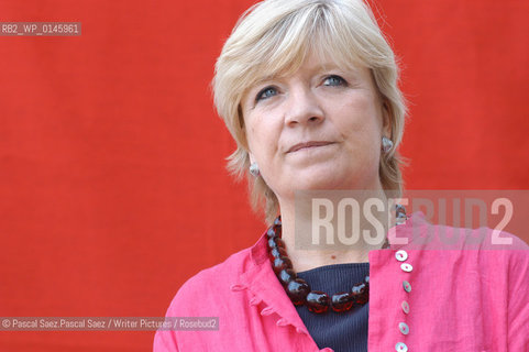 British writer and journalist Polly Toynbee, at the Edinburgh International Book Festival 2003...Copyright©Pascal Saez.Pascal Saez/Writer Pictures/Rosebud2