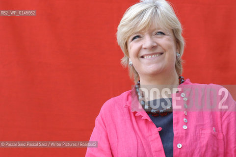 British writer and journalist Polly Toynbee, at the Edinburgh International Book Festival 2003...Copyright©Pascal Saez.Pascal Saez/Writer Pictures/Rosebud2