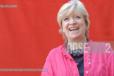 British writer and journalist Polly Toynbee, at the Edinburgh International Book Festival 2003...Copyright©Pascal Saez.Pascal Saez/Writer Pictures/Rosebud2