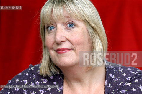 British writer Lynn Truss at the Edinburgh International Book Festival 2004..Copyright©Pascal Saez.Pascal Saez/Writer Pictures/Rosebud2