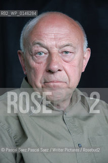 Cultural commentator, former head of the BBC World Service and writer John Tusa at the Edinburgh International Book Festival 2005..Copyright©Pascal Saez.Pascal Saez/Writer Pictures/Rosebud2