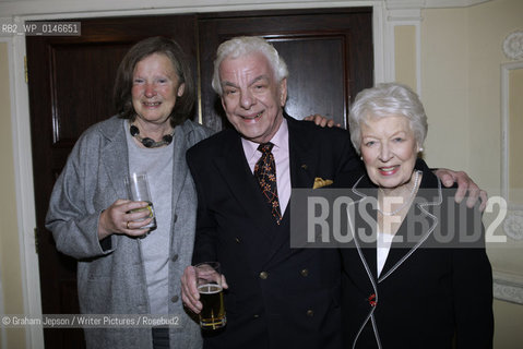 Anna Pavord, Barry Cryer and June Whitfield..copyright©Graham Jepson/Writer Pictures/Rosebud2